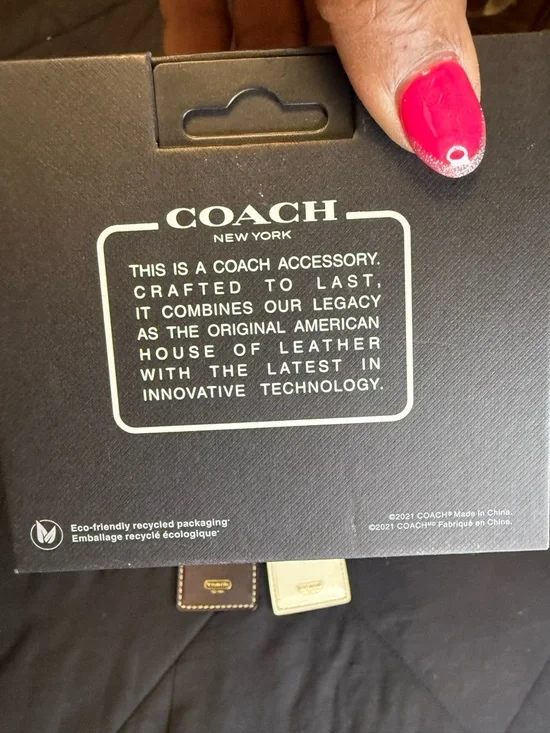 Coach AirPods Pro Case + Leather Luggage Tag Bundle - Picture 6 of 13
